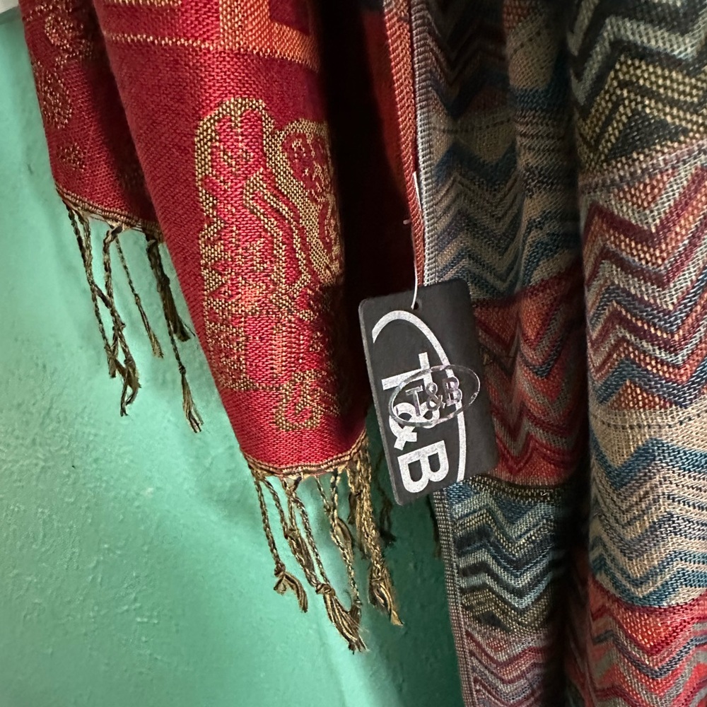 Peruvian scarf - Picture 2 of 2